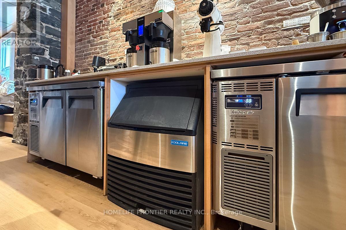 1st Floor - 33 Brock Street, Kingston, Ontario  K7L 1R7 - Photo 15 - X13107160