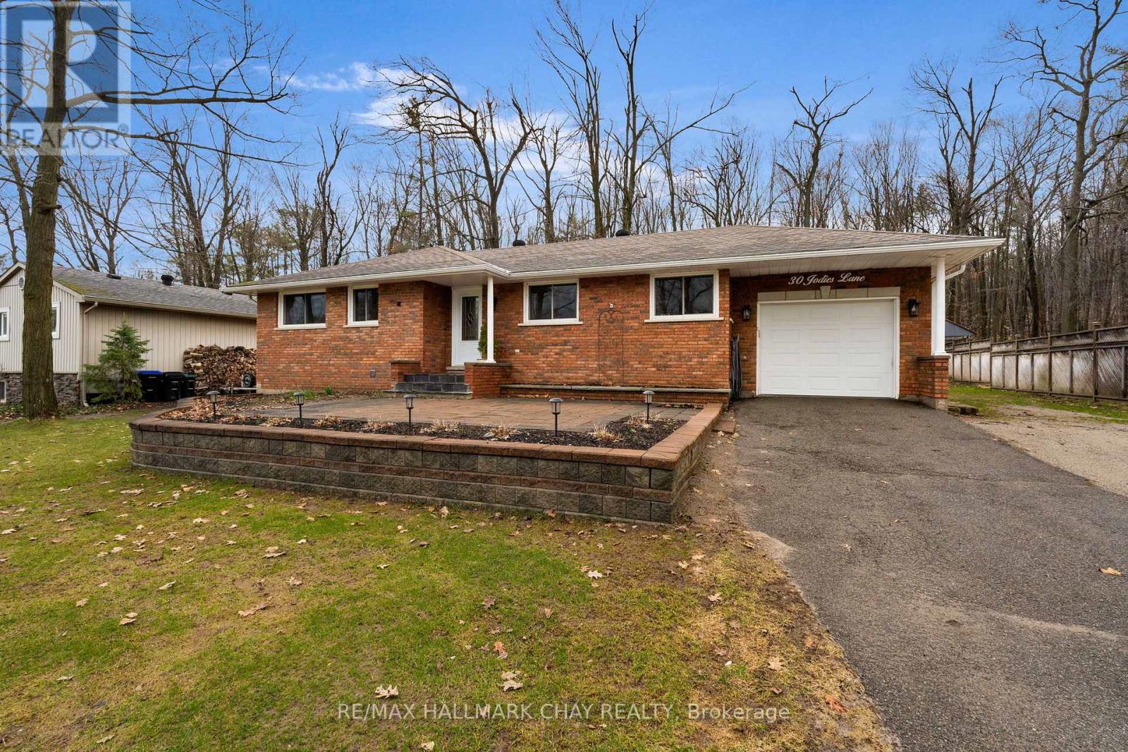 30 Jodies Lane, Springwater, Ontario  L0L 1X1 - Photo 3 - S13097056