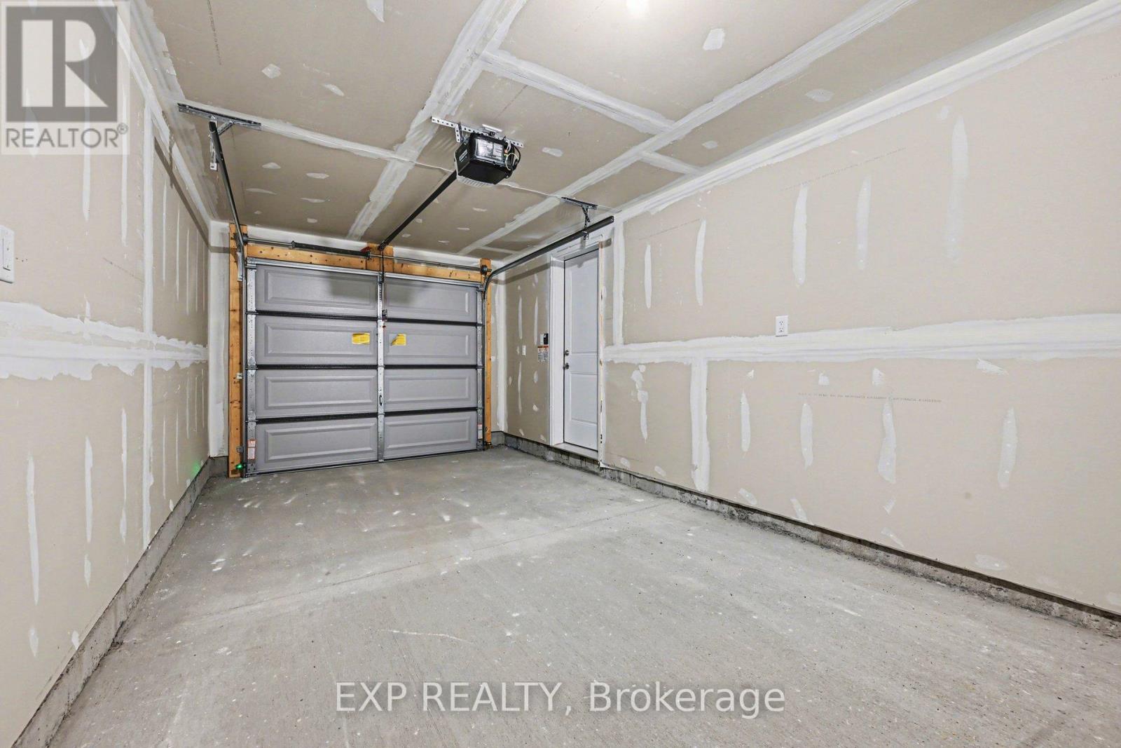 1200 Cope Drive, Ottawa, Ontario  K2S 3C4 - Photo 18 - X12934784