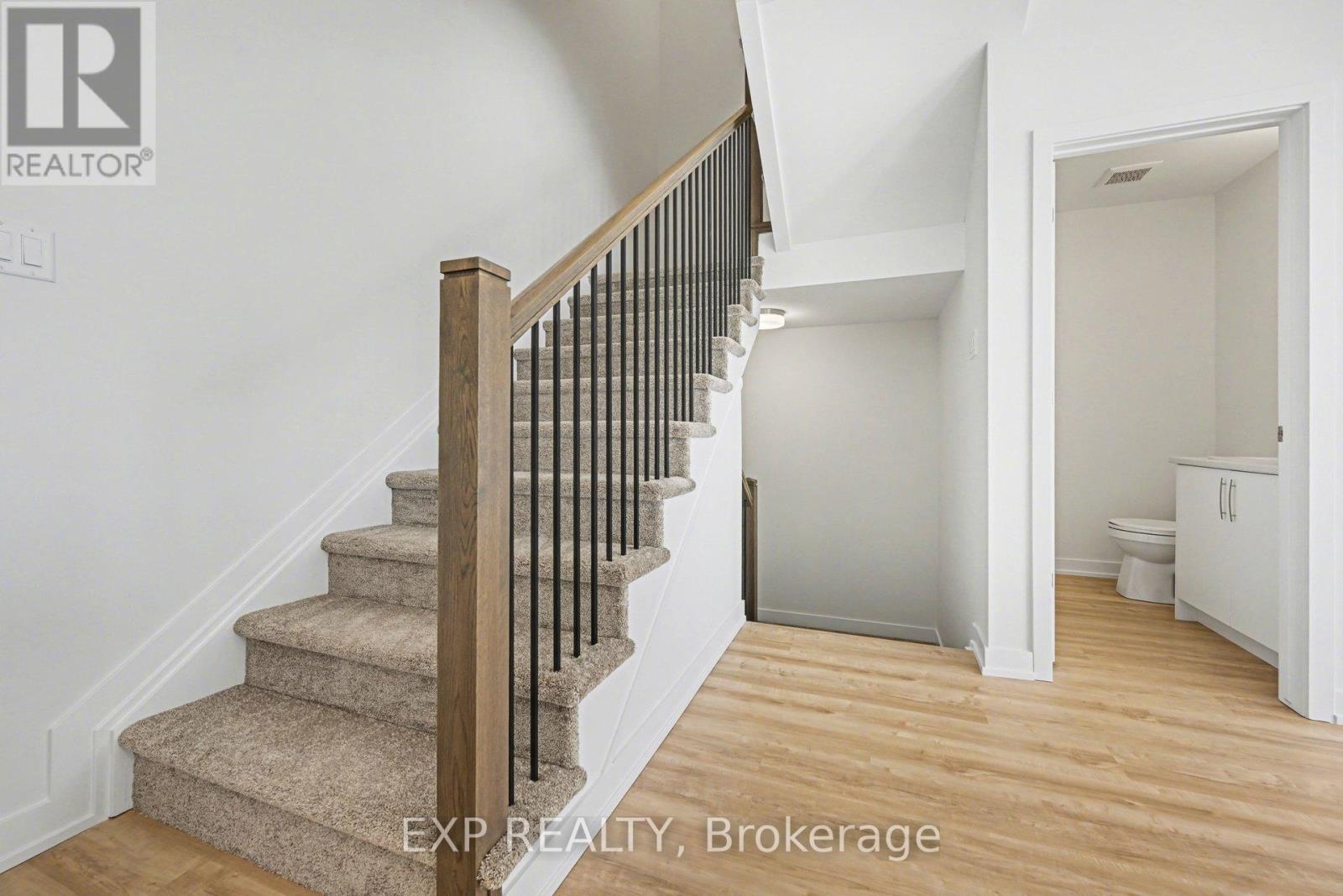 1200 Cope Drive, Ottawa, Ontario  K2S 3C4 - Photo 3 - X12934784
