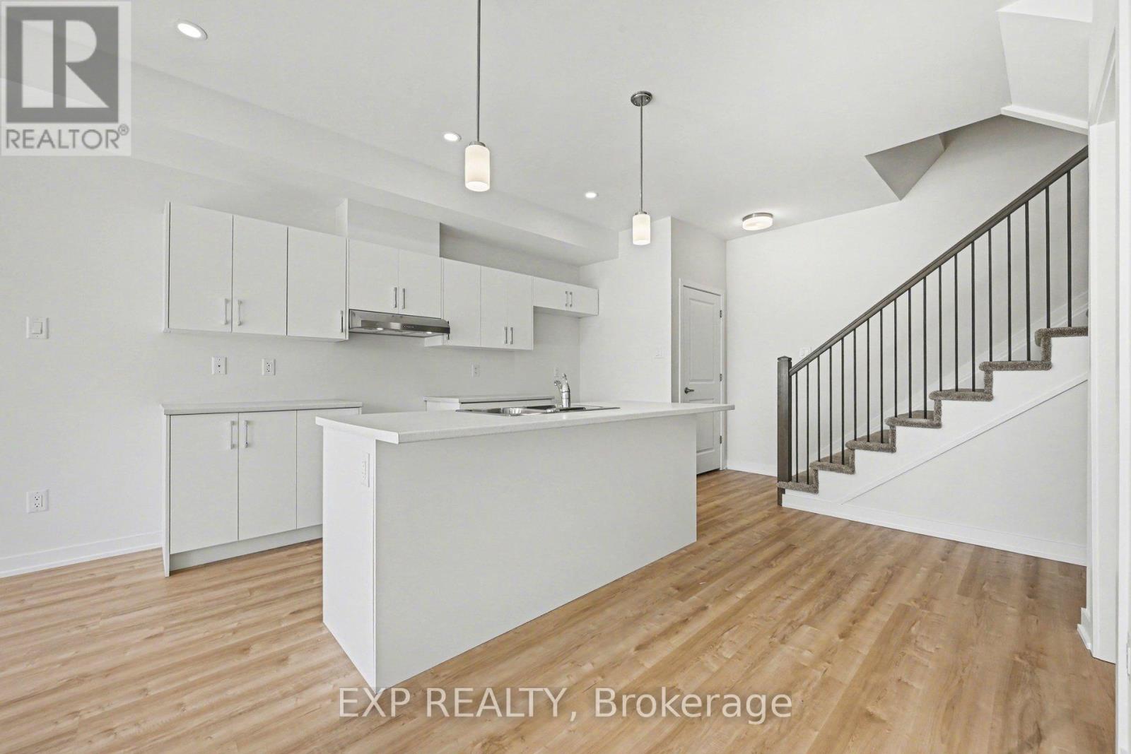 1200 Cope Drive, Ottawa, Ontario  K2S 3C4 - Photo 9 - X12934784