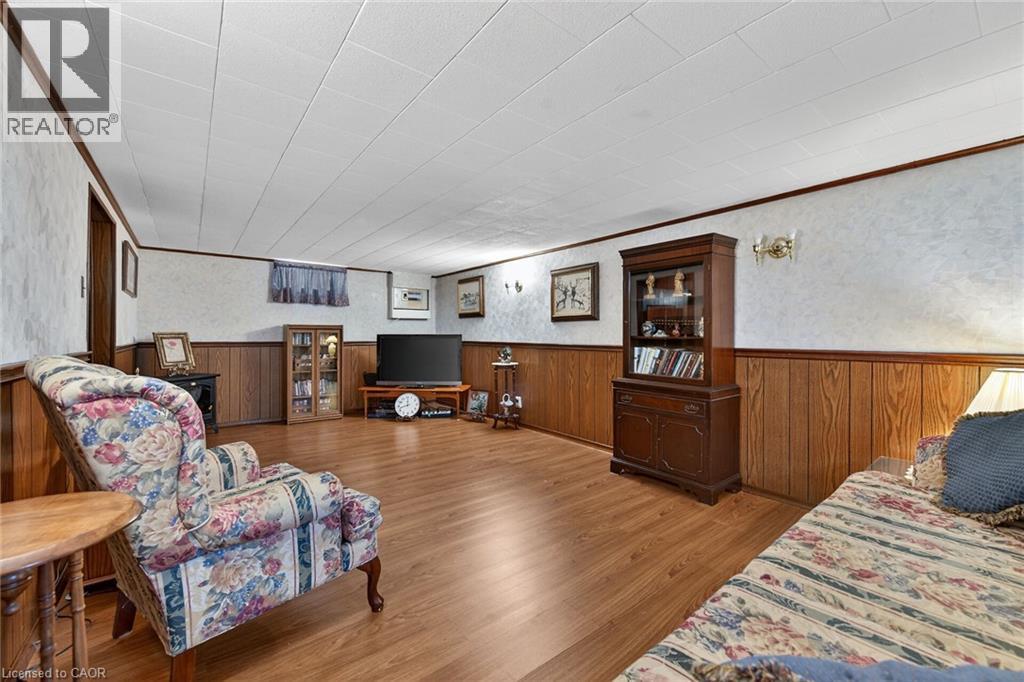 8 Woodrow Street N, St. Catharines, Ontario  L2P 3K1 - Photo 26 - 40827636