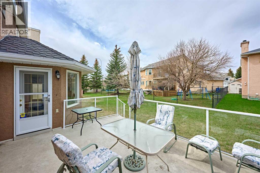 243 Hampshire Close Nw, Calgary, Alberta  T3A 4X9 - Photo 41 - A2308341