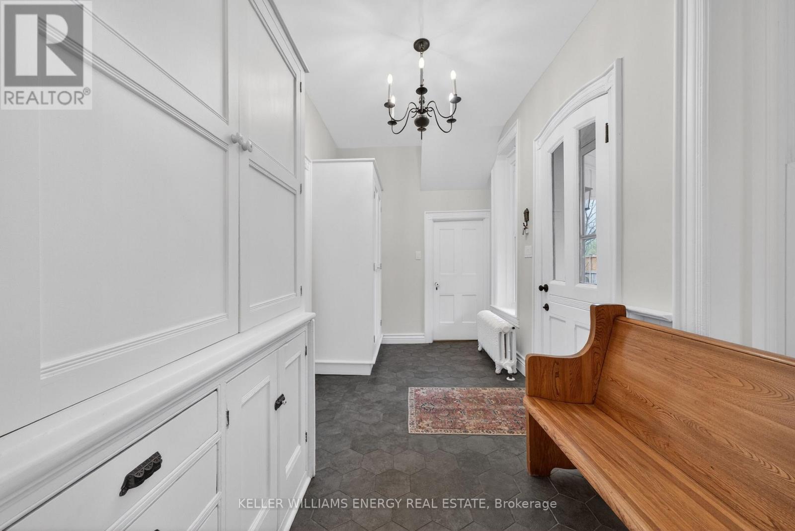 4 Pine Street, Belleville, Ontario  K8N 2L8 - Photo 21 - X13107130