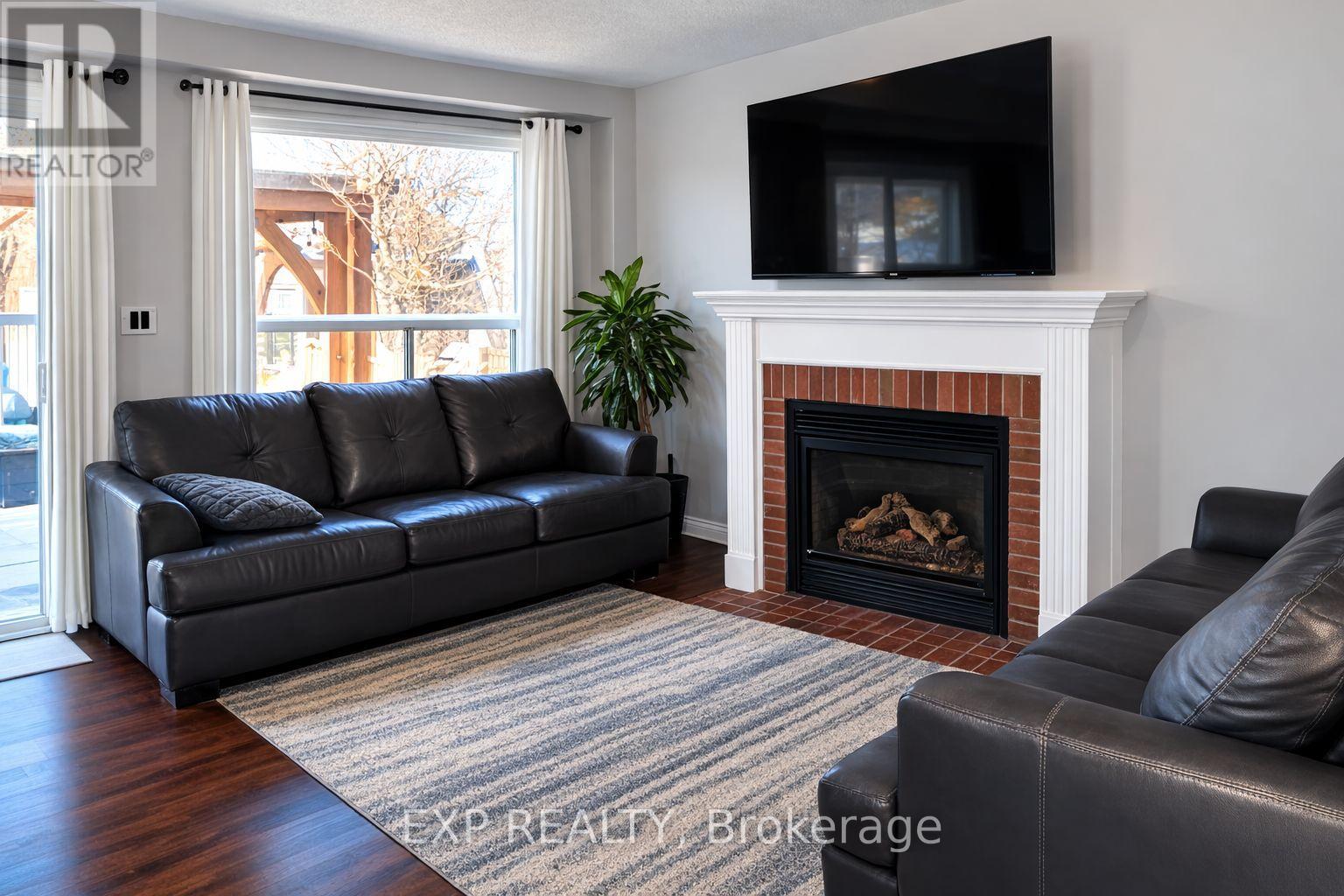 30 Aikens Crescent, Barrie, Ontario  L4N 8M6 - Photo 9 - S12877532