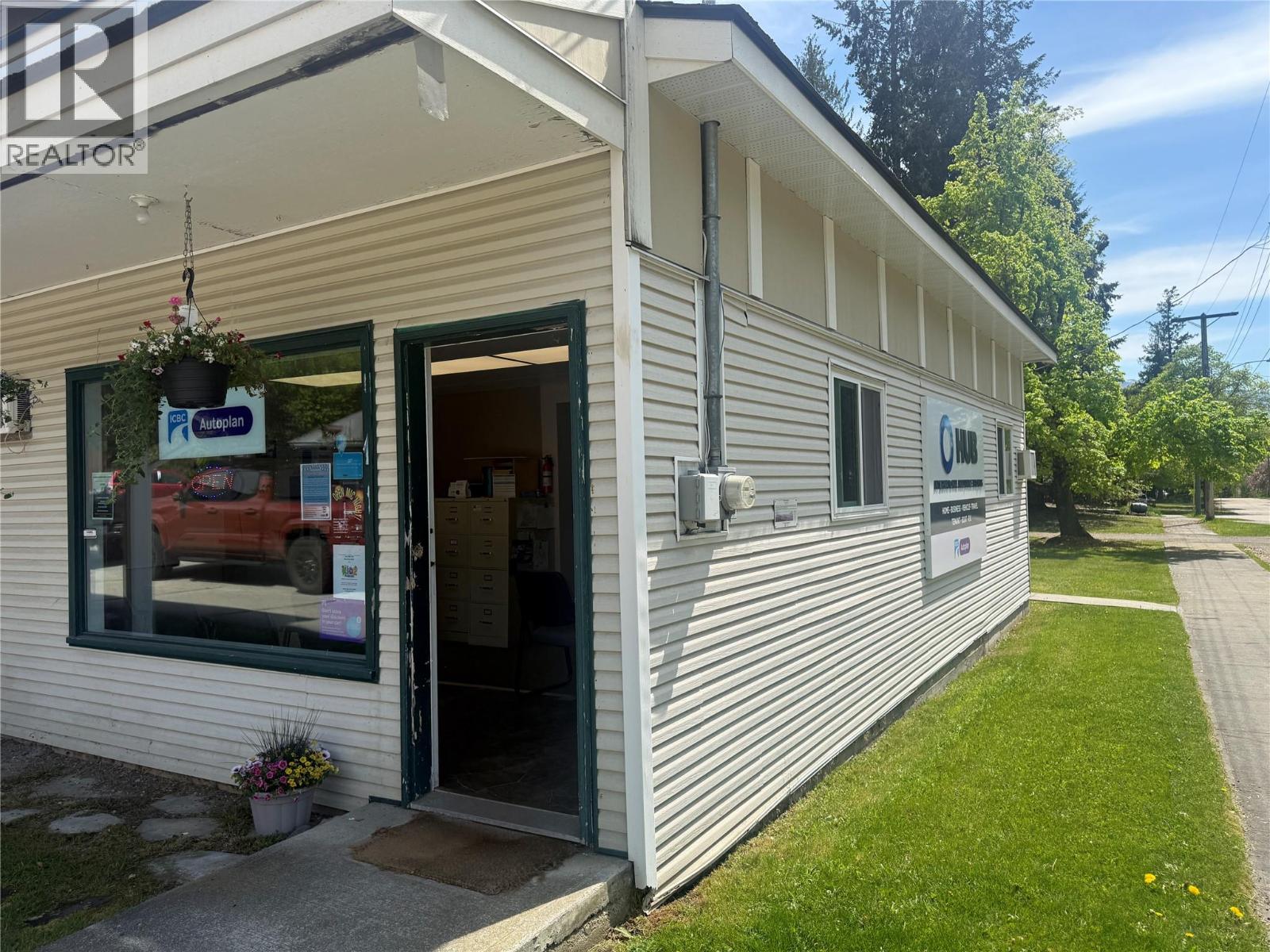 401 6th Avenue, New Denver, British Columbia  V0G 1S0 - Photo 13 - 10386848