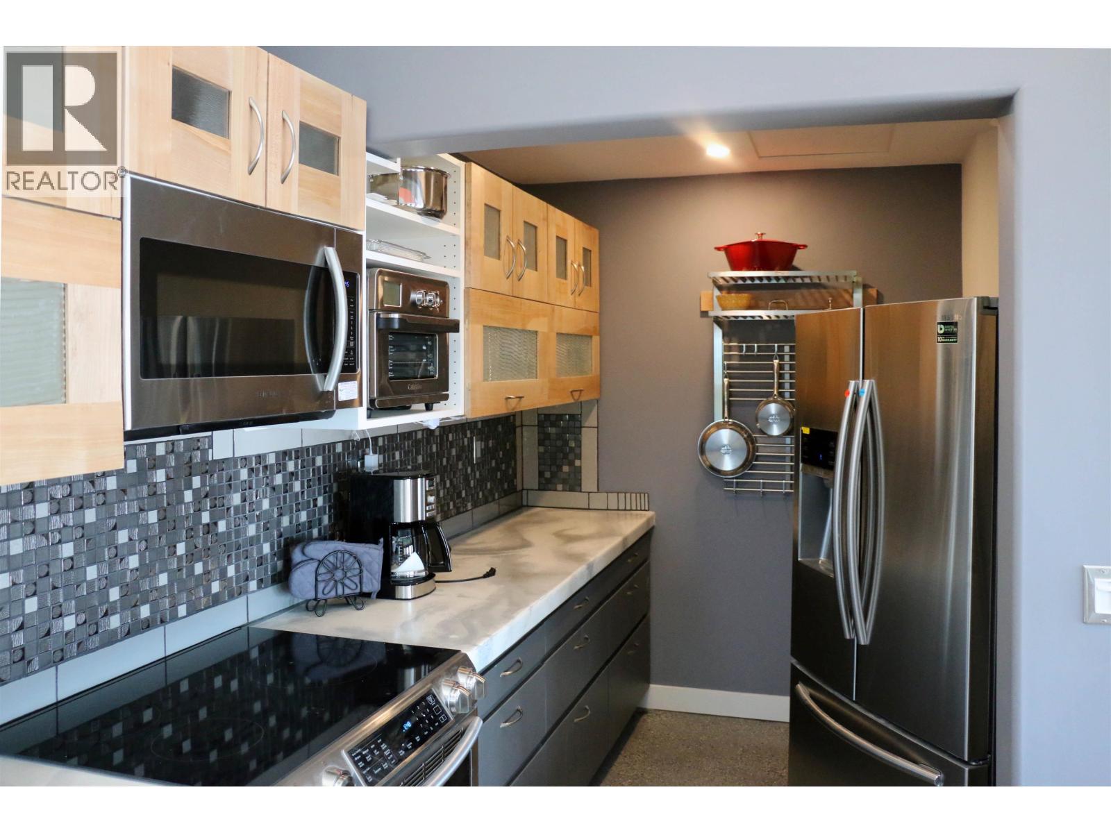 10664 Wood Bay Heights Road, Halfmoon Bay, British Columbia  V7Z 1B8 - Photo 14 - R3121667