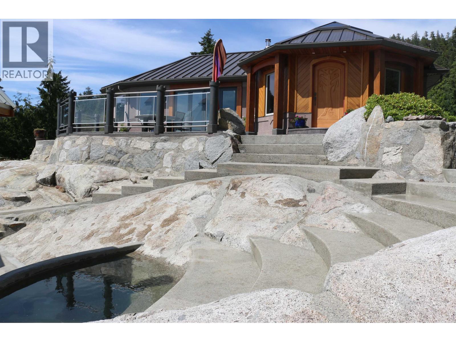 10664 Wood Bay Heights Road, Halfmoon Bay, British Columbia  V7Z 1B8 - Photo 4 - R3121667