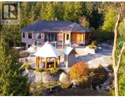 10664 WOOD BAY HEIGHTS ROAD, Halfmoon Bay, British Columbia