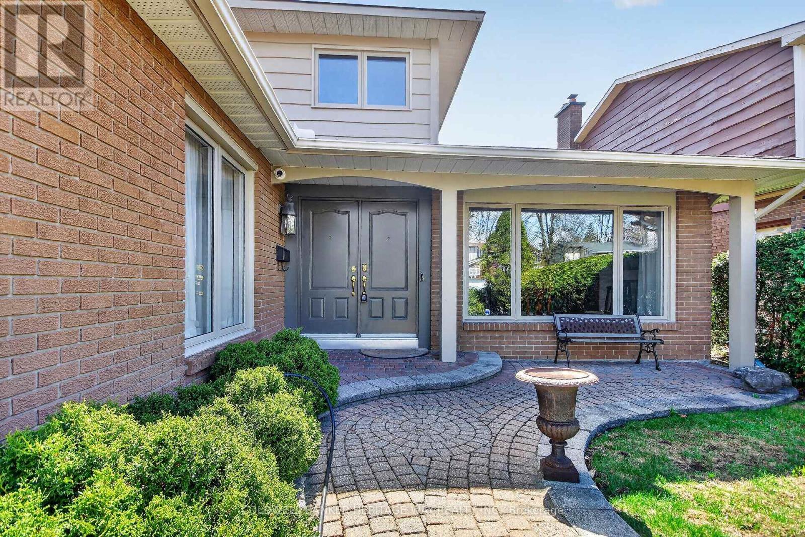 3106 Uplands Drive, Ottawa, Ontario  K1V 9Z6 - Photo 4 - X13107228