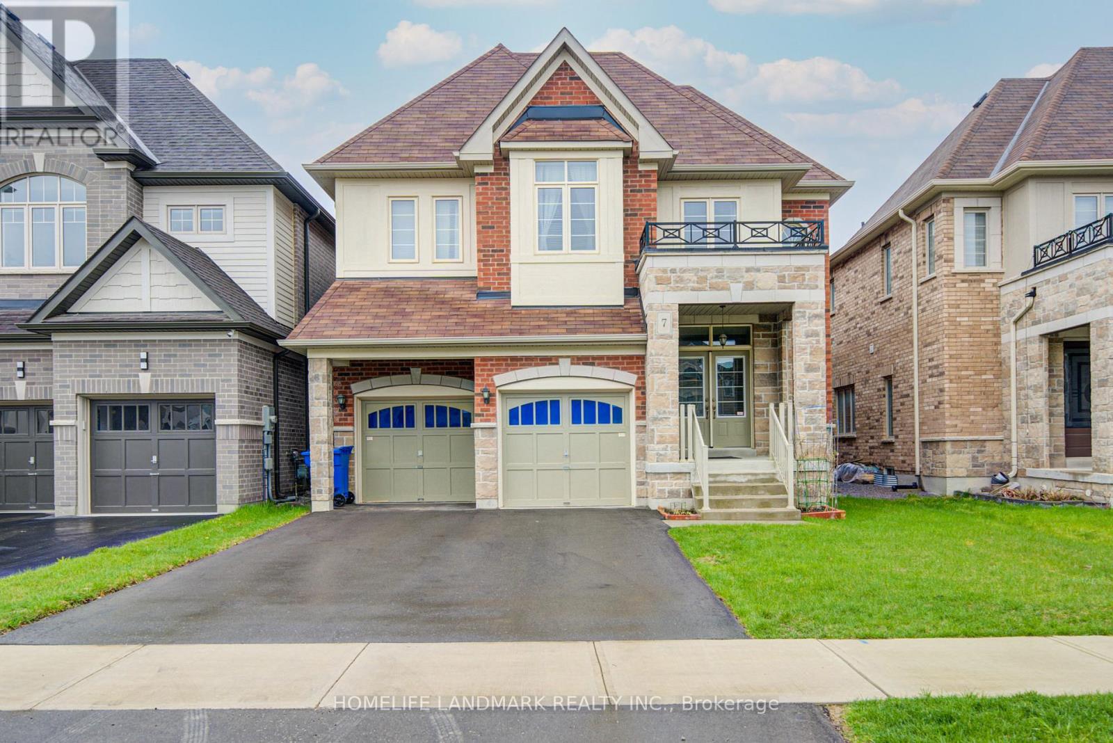 7 KENNETH ROSS BEND, East Gwillimbury, Ontario