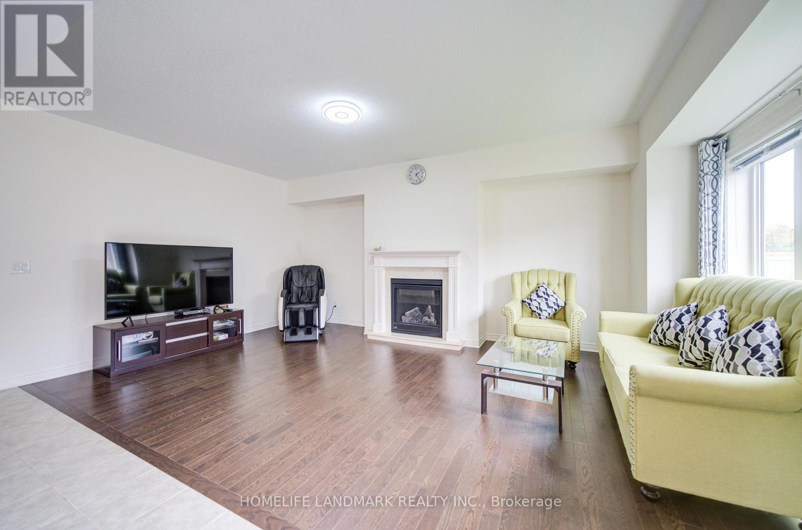 7 Kenneth Ross Bend, East Gwillimbury, Ontario  L9N 0T7 - Photo 24 - N13107196