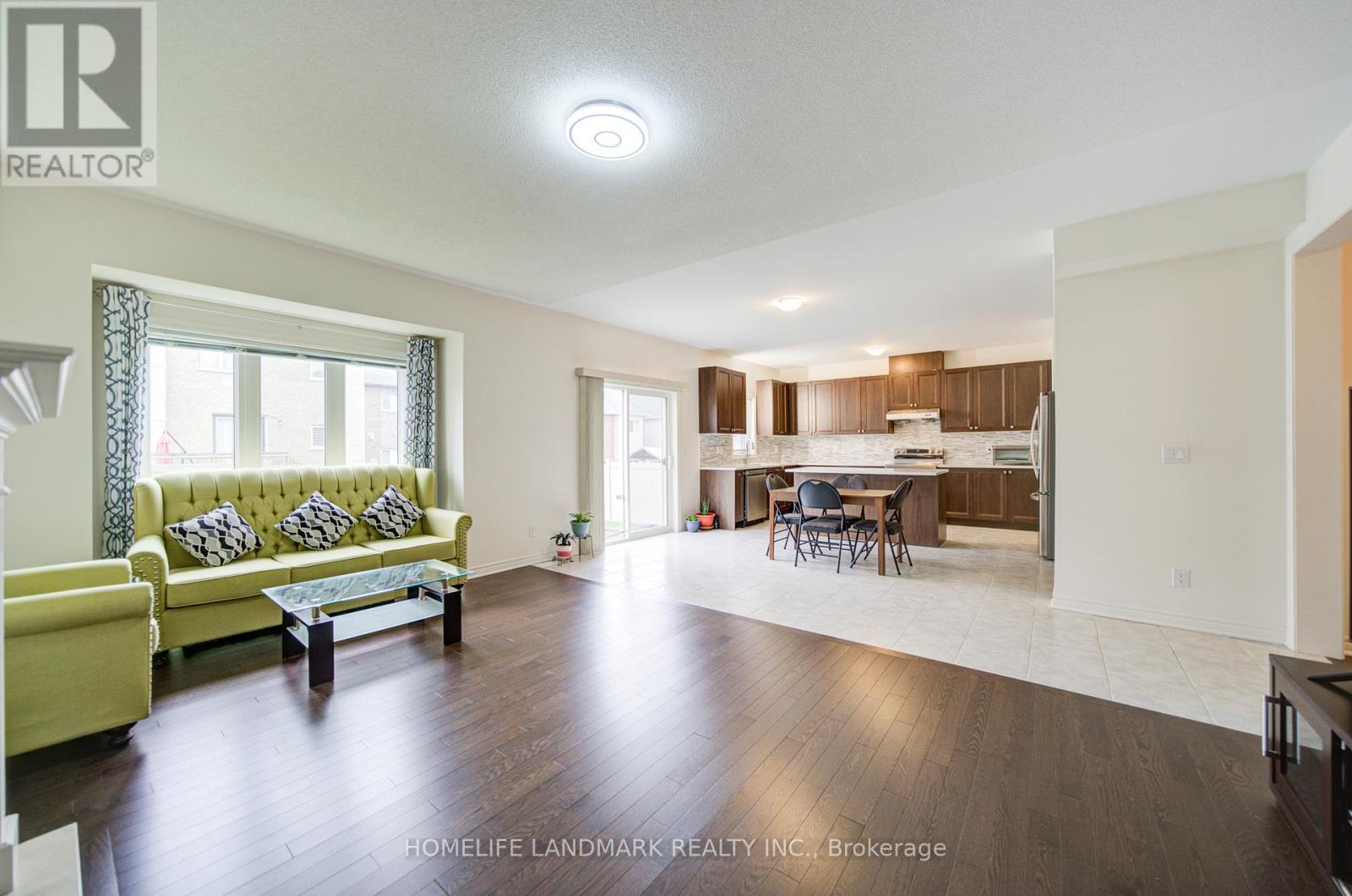 7 Kenneth Ross Bend, East Gwillimbury, Ontario  L9N 0T7 - Photo 27 - N13107196