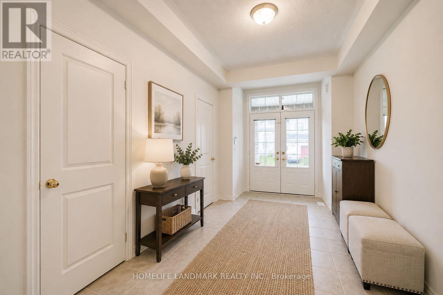 7 Kenneth Ross Bend, East Gwillimbury, Ontario  L9N 0T7 - Photo 3 - N13107196