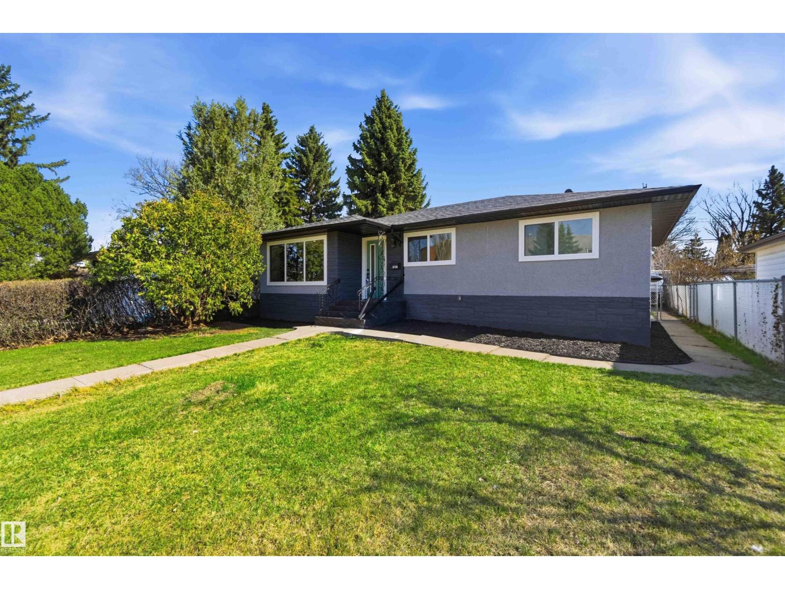 8736 66 Av Nw, Edmonton, Alberta  T6E 0L3 - Photo 4 - E4486824