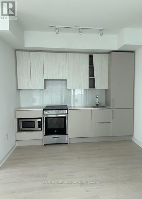 3804 - 3900 Confederation Parkway, Mississauga, Ontario  L5B 0M3 - Photo 8 - W13107212