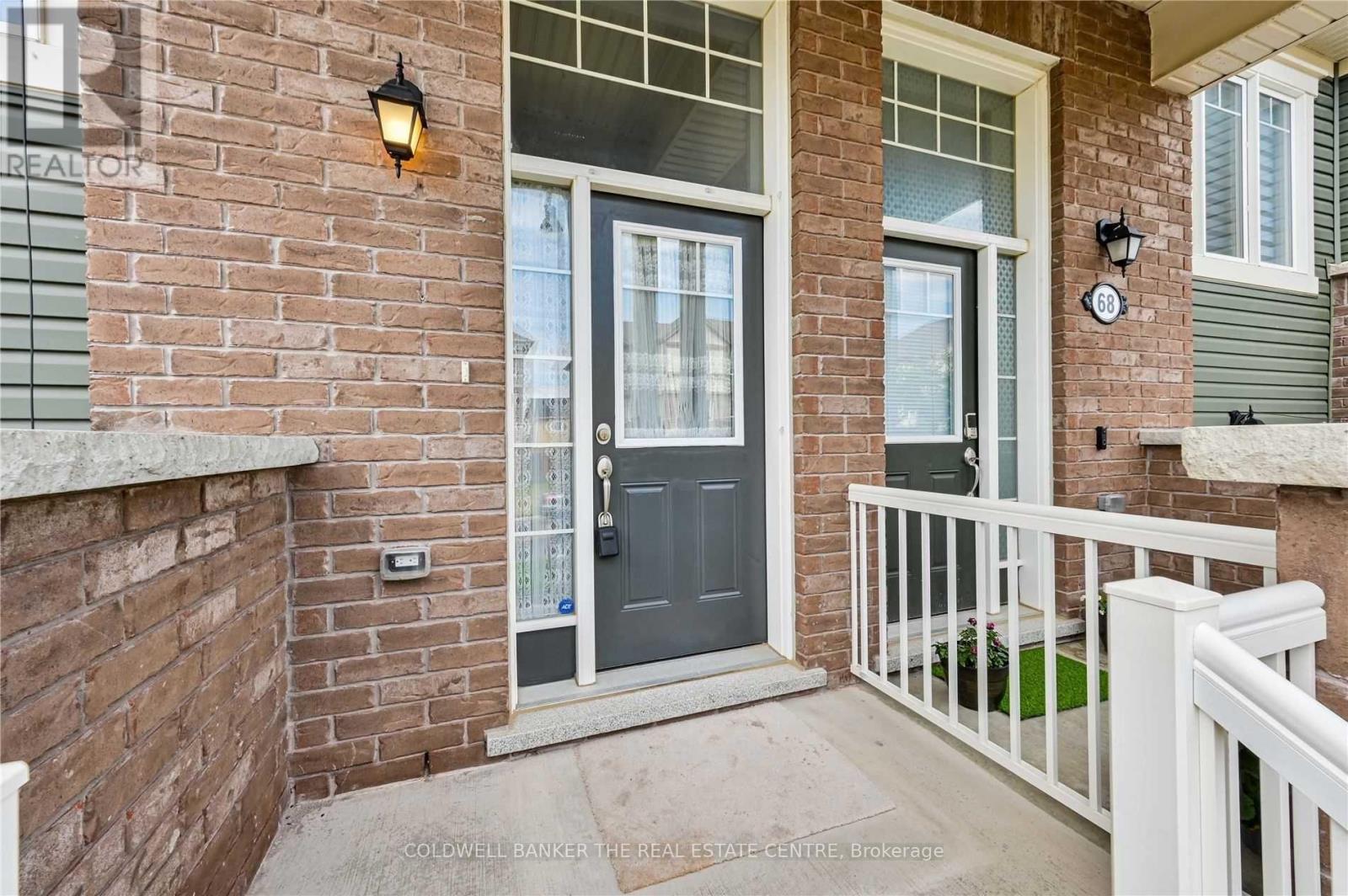 66 Bannister Crescent, Brampton, Ontario  L7A 4H3 - Photo 2 - W13107238