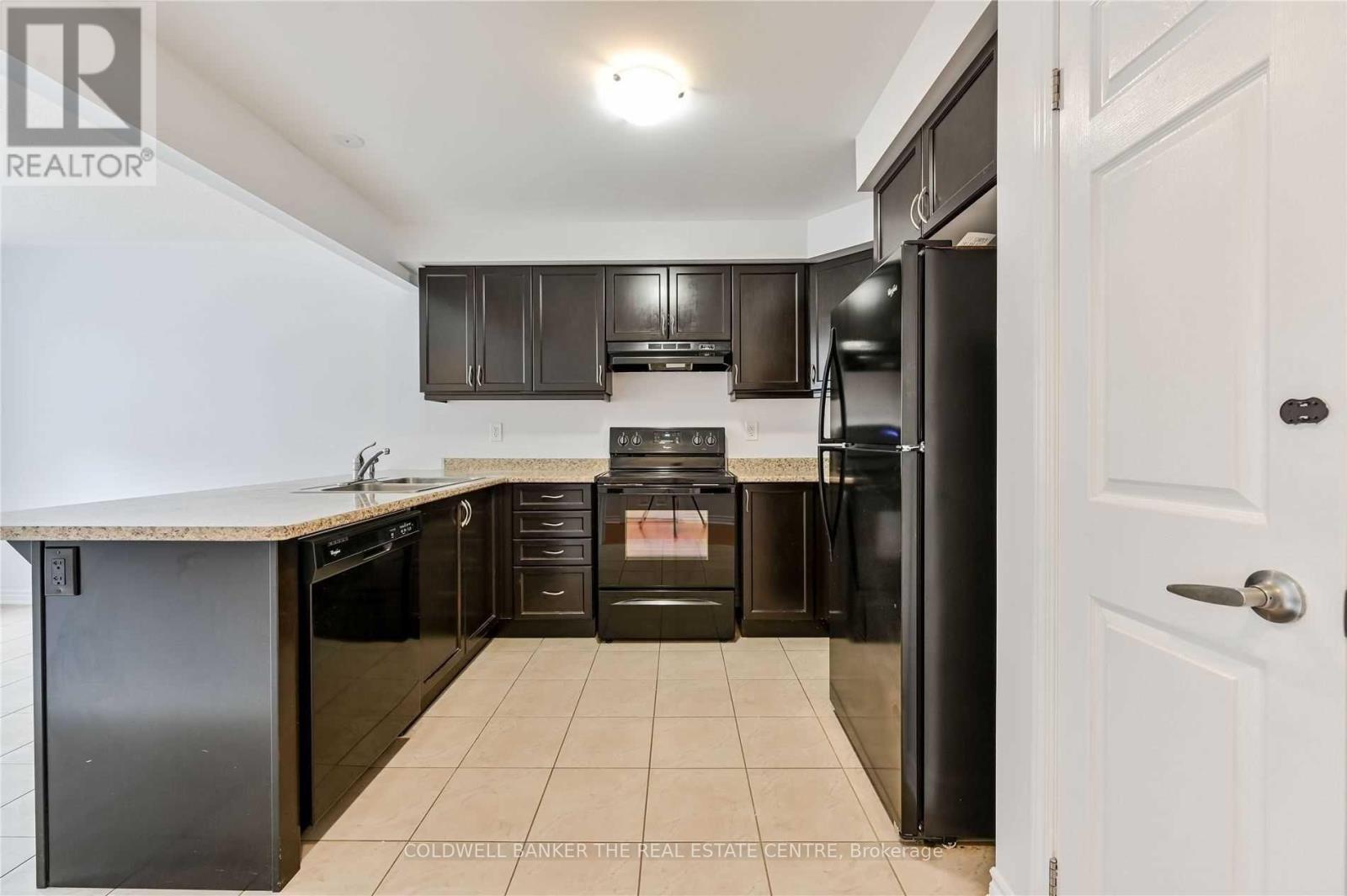 66 Bannister Crescent, Brampton, Ontario  L7A 4H3 - Photo 5 - W13107238