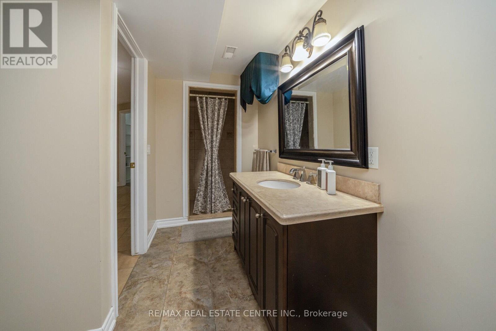 10 Eiffel Boulevard, Brampton, Ontario  L6P 1V9 - Photo 40 - W13107242