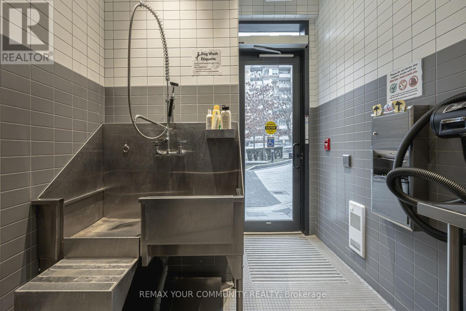 201 - 609 Avenue Road, Toronto, Ontario  M4V 0B1 - Photo 35 - C13027752