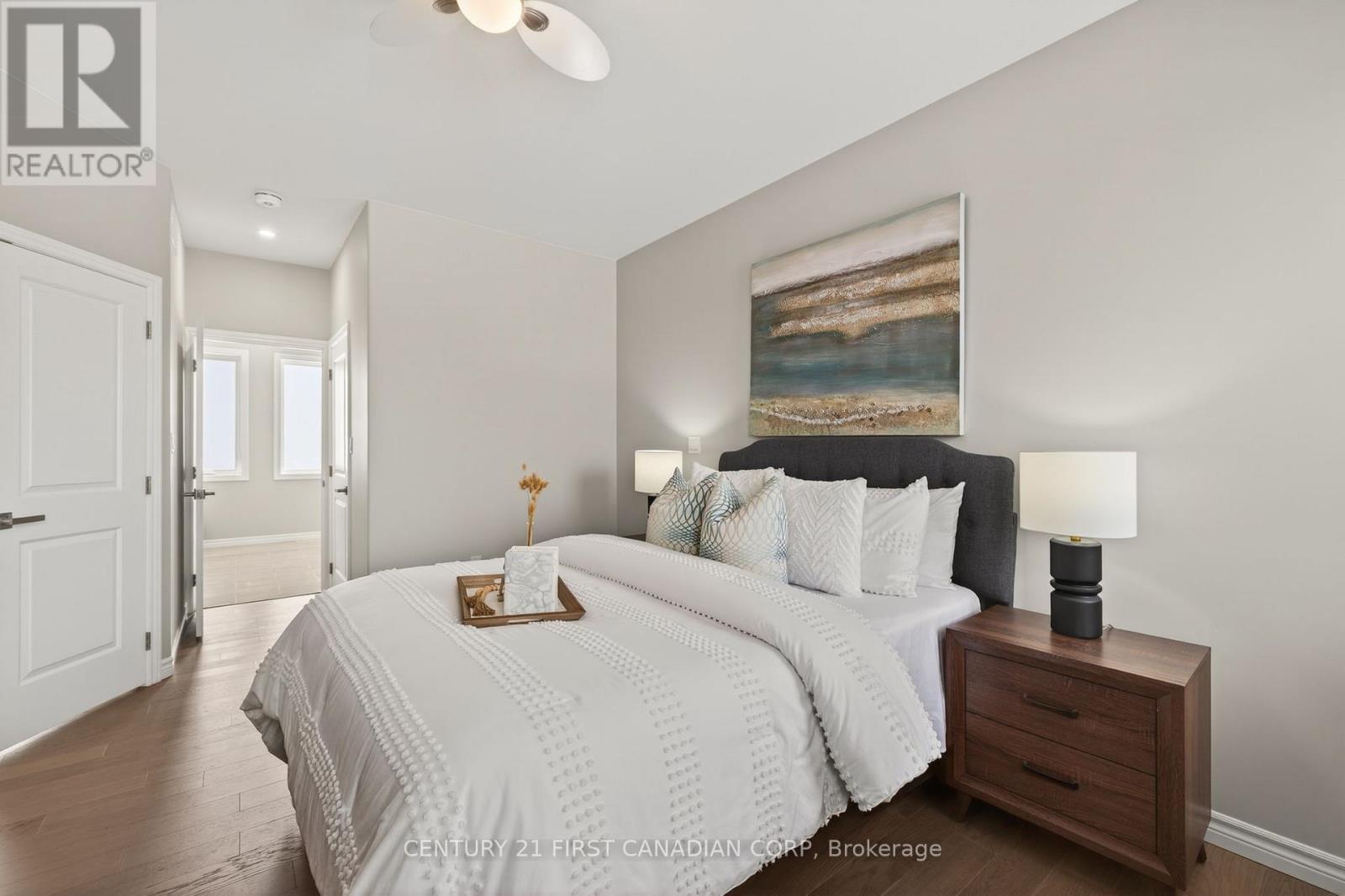 9128 Indian Hills Trail W, Lambton Shores, Ontario  N0N 1J2 - Photo 18 - X12929226