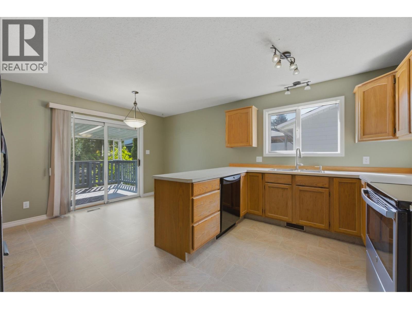 4205 17 Street, Vernon, British Columbia  V1T 8R7 - Photo 17 - 10386405