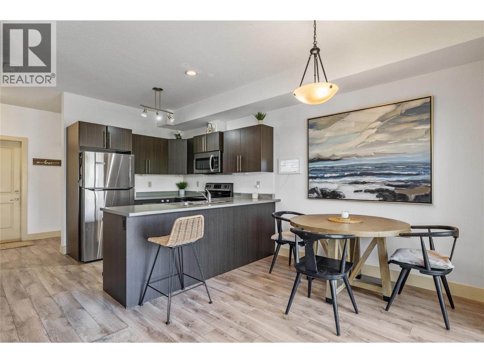 335 Gerstmar Road Unit# 4, Kelowna, British Columbia  V1X 4A6 - Photo 3 - 10383213