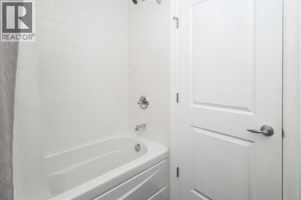 403, 117 Copperpond Common Se, Calgary, Alberta  T2Z 5E2 - Photo 19 - A2309558