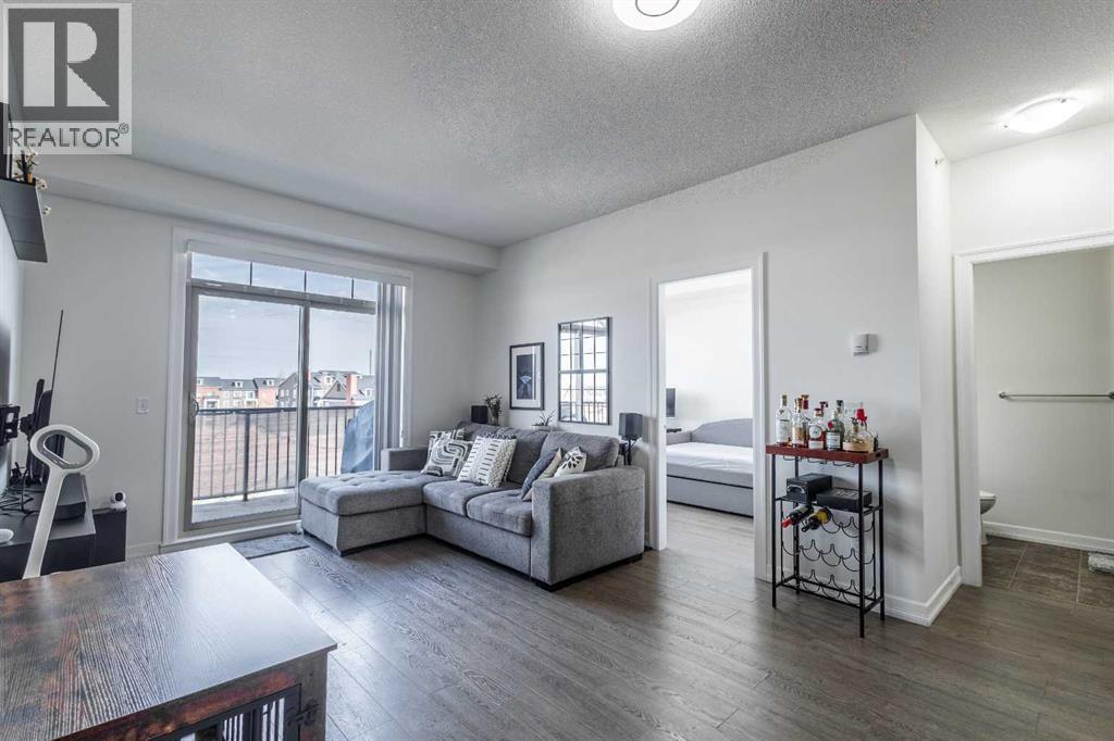 403, 117 Copperpond Common Se, Calgary, Alberta  T2Z 5E2 - Photo 8 - A2309558