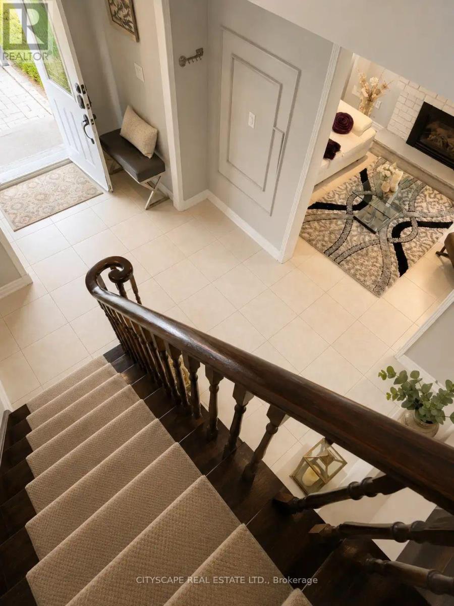 4233 Radisson Crescent, Mississauga, Ontario  L5M 4M1 - Photo 15 - W13093332