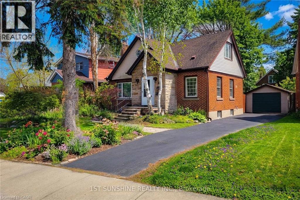 63 BINKLEY Crescent, Hamilton, Ontario