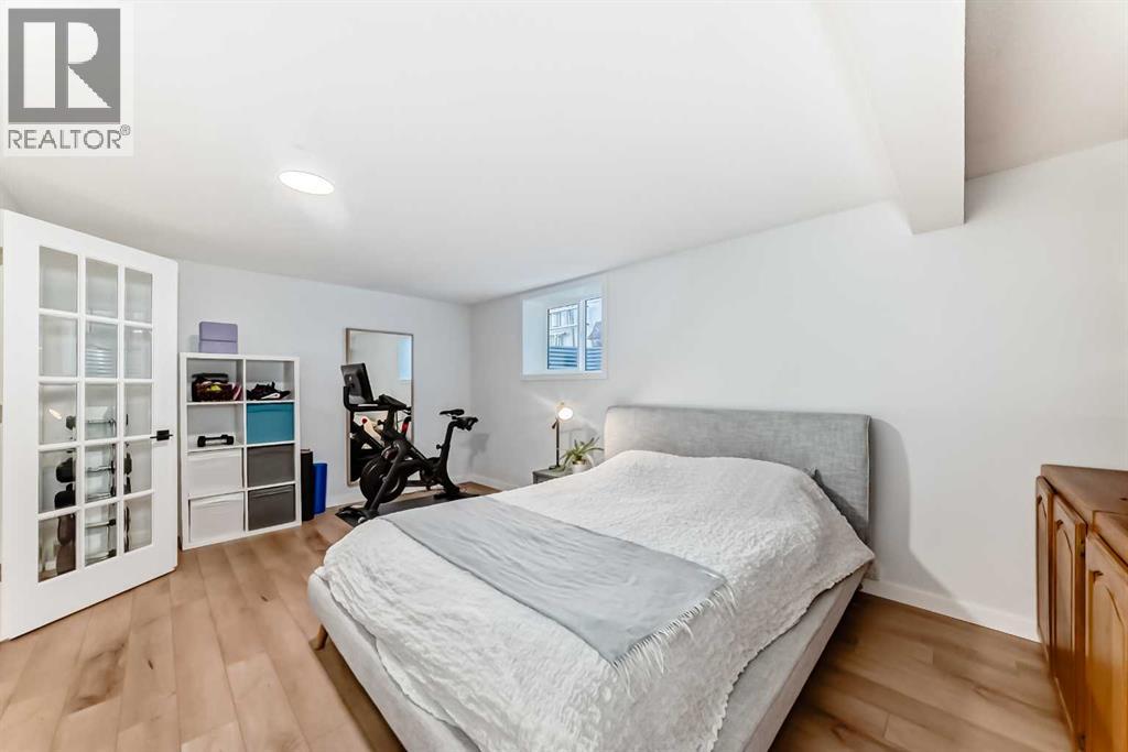 984 Canaveral Crescent Sw, Calgary, Alberta  T2W 1N5 - Photo 27 - A2284967