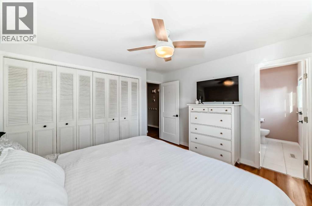 984 Canaveral Crescent Sw, Calgary, Alberta  T2W 1N5 - Photo 22 - A2284967