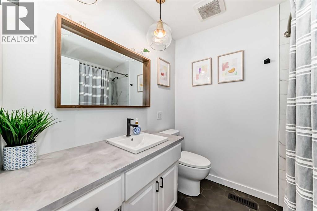 984 Canaveral Crescent Sw, Calgary, Alberta  T2W 1N5 - Photo 31 - A2284967