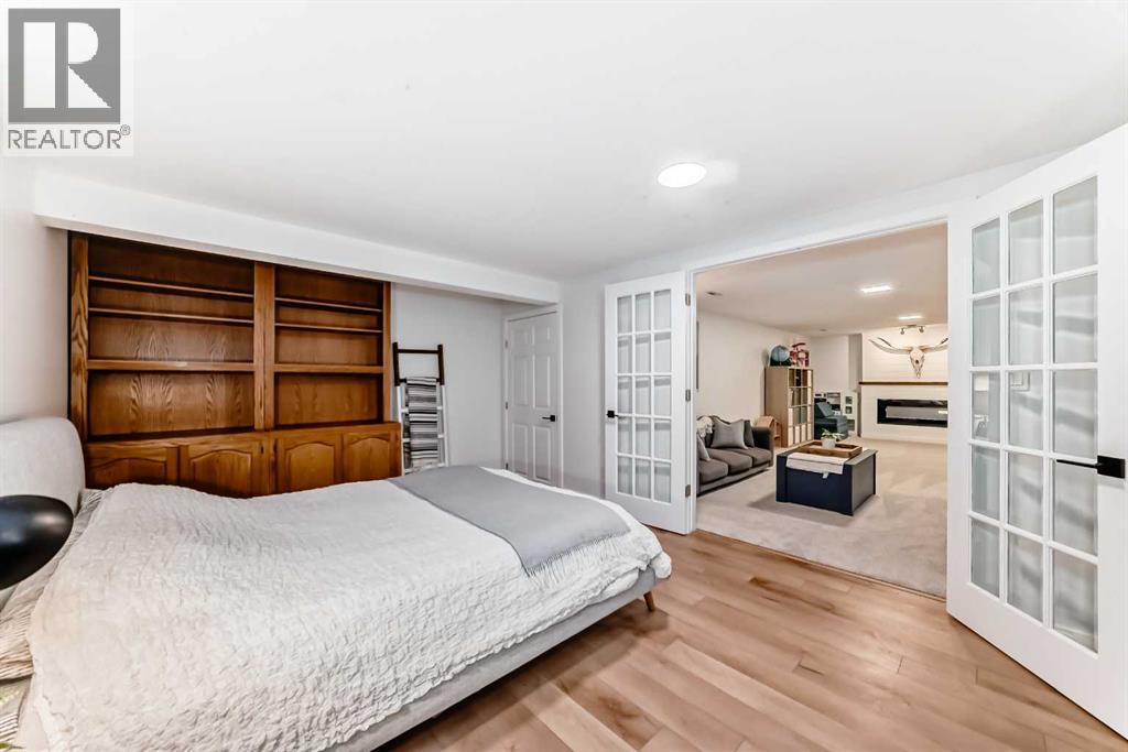 984 Canaveral Crescent Sw, Calgary, Alberta  T2W 1N5 - Photo 29 - A2284967
