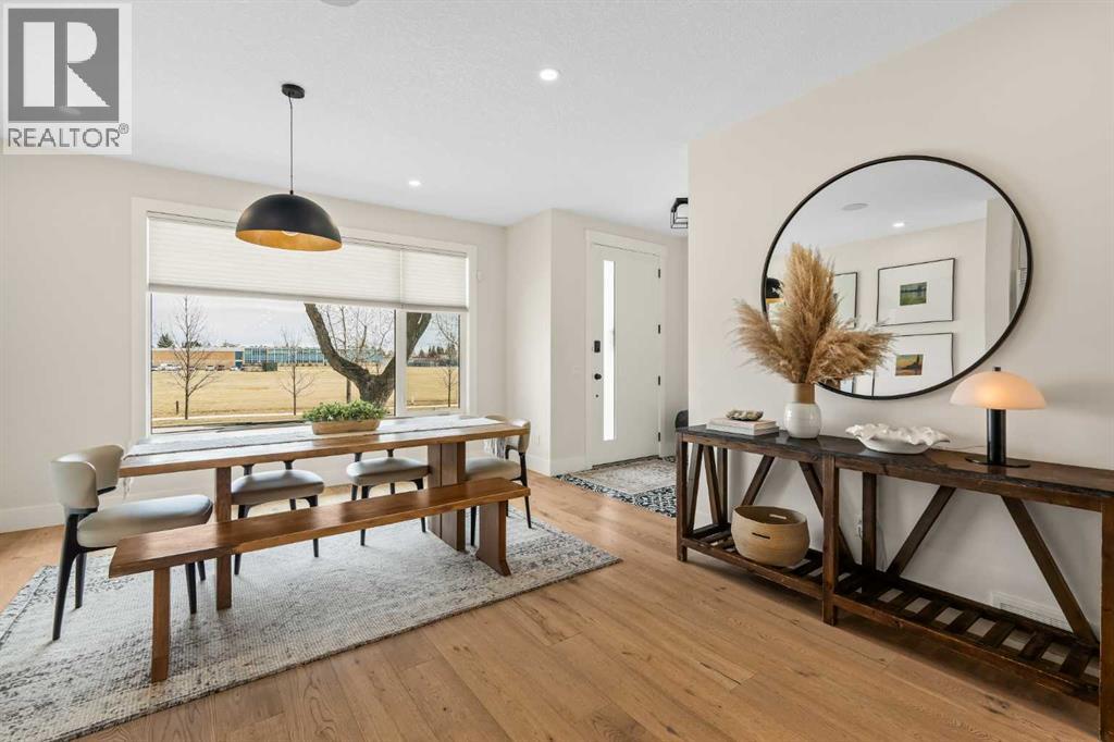 3513 40 Street Sw, Calgary, Alberta  T3E 3K3 - Photo 4 - A2301937
