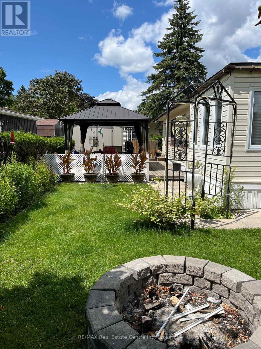 2073 Friendly Boulevard, Centre Wellington, Ontario  N1M 2W5 - Photo 3 - X13107256