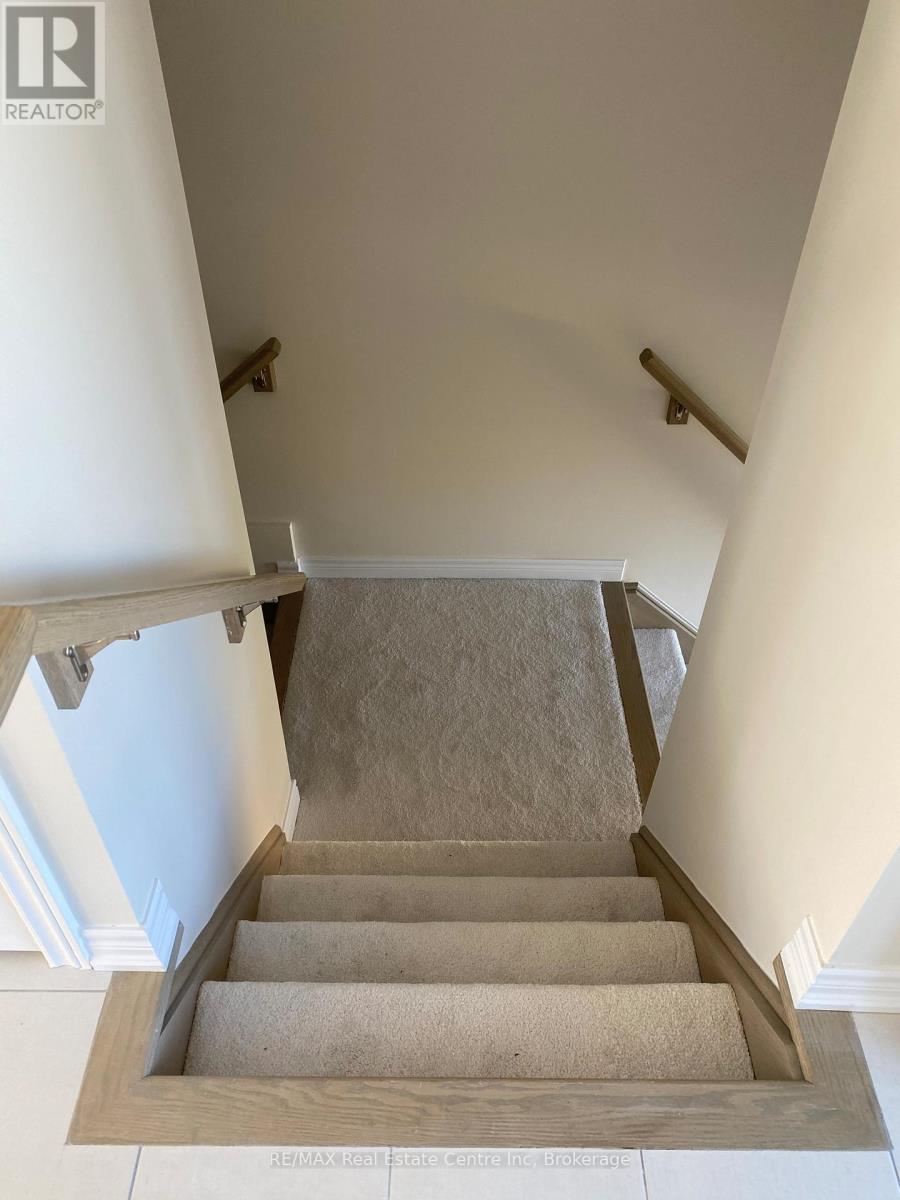 254 Law Drive, Guelph, Ontario  N1E 0P6 - Photo 5 - X13107270
