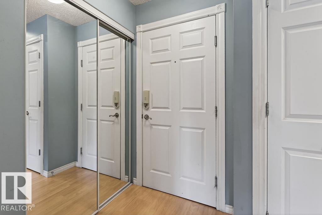 #305 12110 106 Av Nw, Edmonton, Alberta  T5H 4R9 - Photo 3 - E4486827