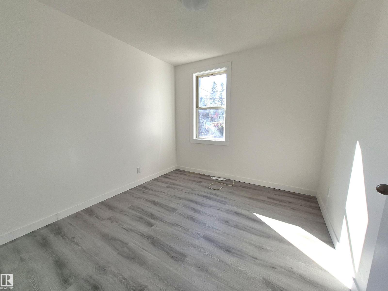 11240 94 St Nw, Edmonton, Alberta  T5G 1G9 - Photo 5 - E4486829