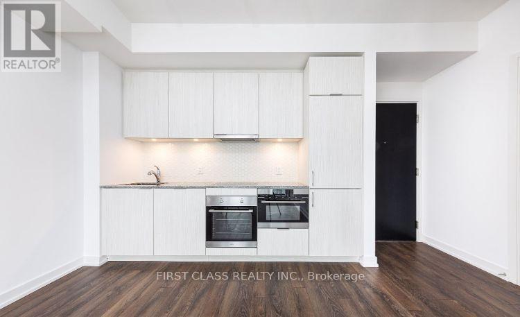 2215 - 158 Front Street E, Toronto, Ontario  M5A 0K9 - Photo 3 - C13107306