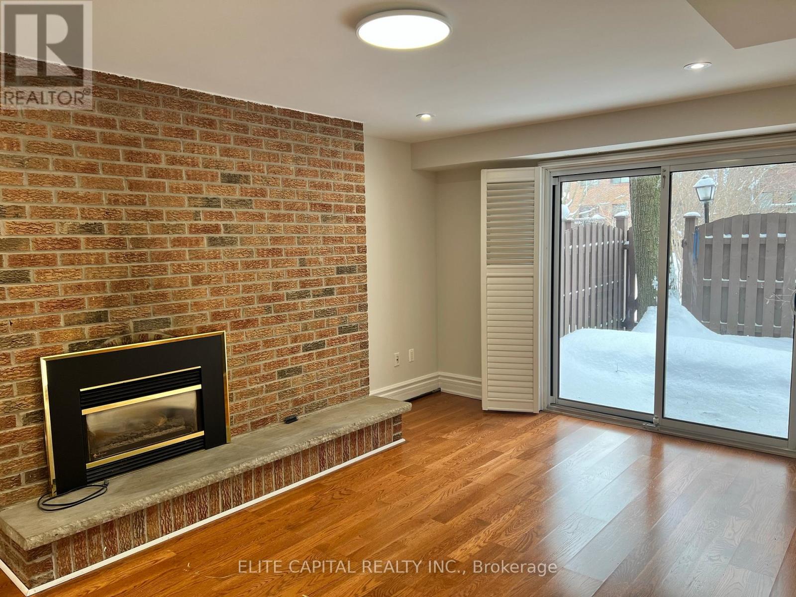 124 Wagon Trail Way, Toronto, Ontario  M2J 4V4 - Photo 4 - C13107318