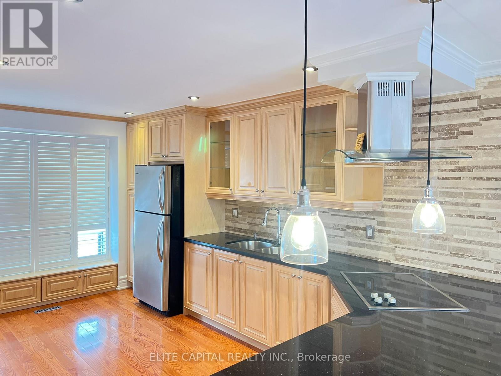 124 Wagon Trail Way, Toronto, Ontario  M2J 4V4 - Photo 7 - C13107318
