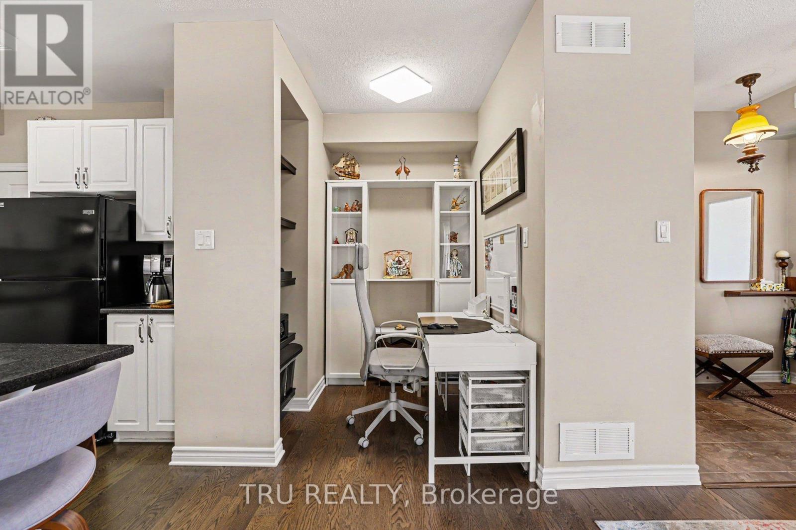 36 Tayside Private, Ottawa, Ontario  K2J 2T3 - Photo 8 - X13107332