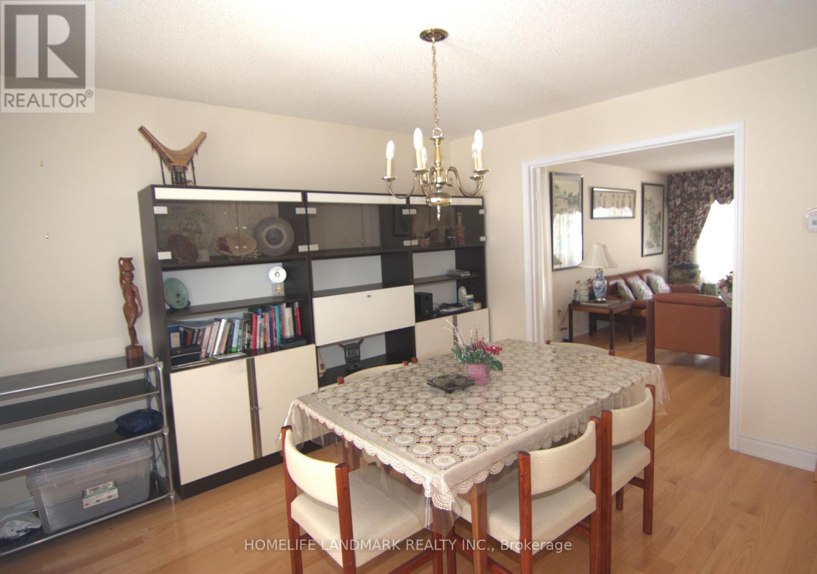 144 Canongate Trail, Toronto, Ontario  M1V 3G9 - Photo 4 - E13107310