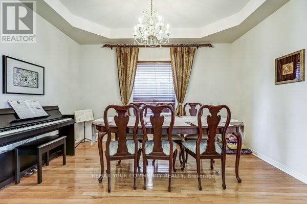 14 Colonial Crescent, Richmond Hill, Ontario  L4E 3W1 - Photo 13 - N13107316