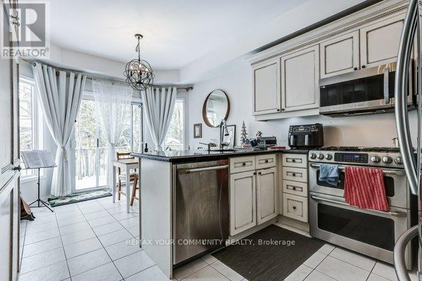 14 Colonial Crescent, Richmond Hill, Ontario  L4E 3W1 - Photo 8 - N13107316