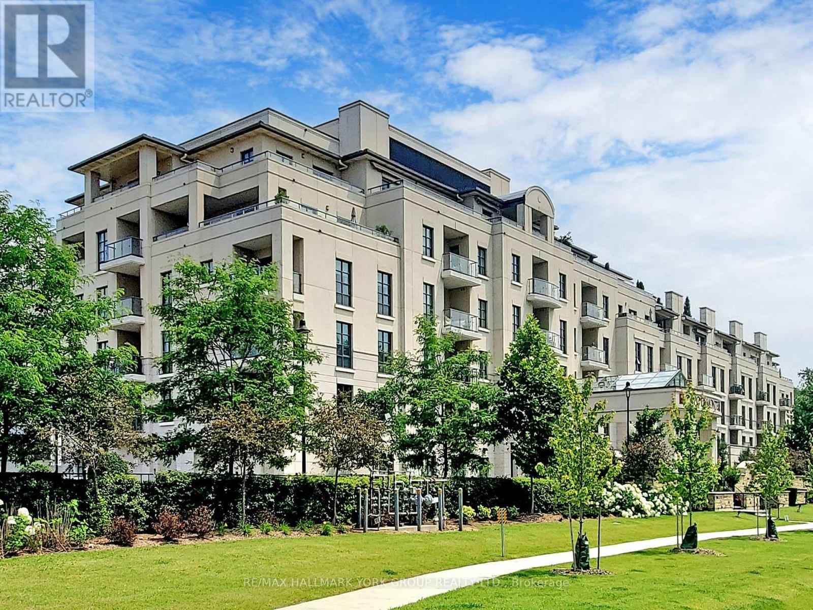 411 - 9909 PINE VALLEY DRIVE, Vaughan, Ontario