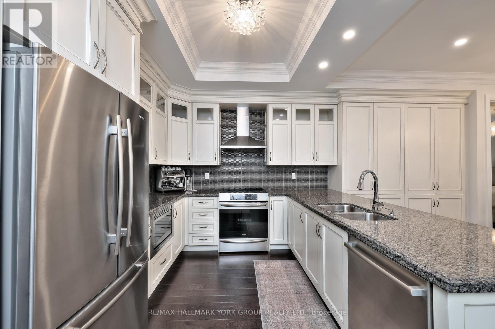 411 - 9909 Pine Valley Drive, Vaughan, Ontario  L4H 4M1 - Photo 8 - N13107320