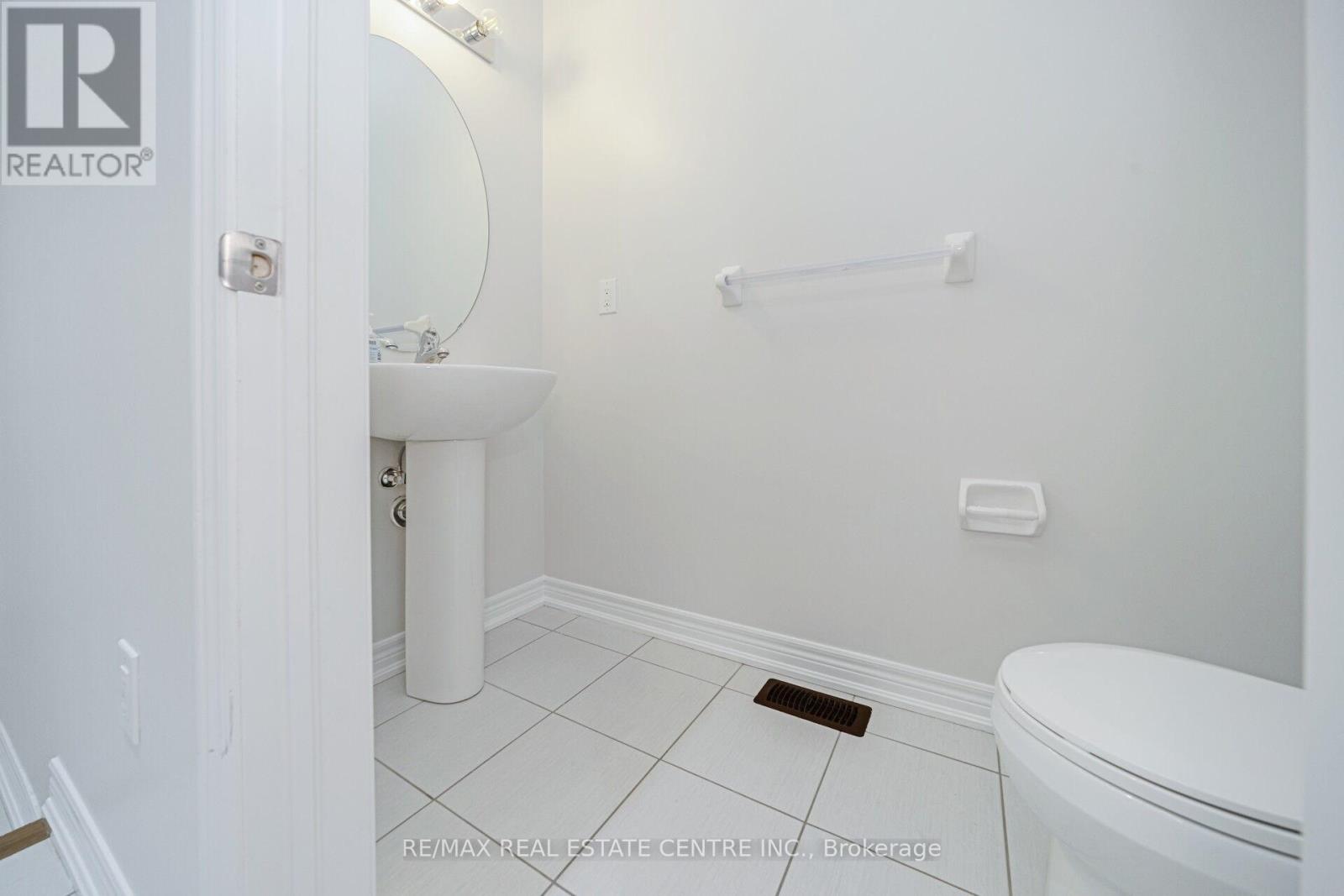 26 Fruitvale Circle, Brampton, Ontario  L7A 5B8 - Photo 15 - W13107264